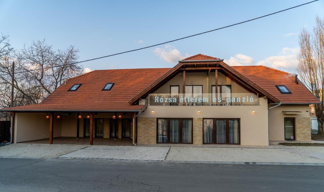 Rozsa Etterem & Panzio Bed and Breakfast Pécs Eksteriør billede