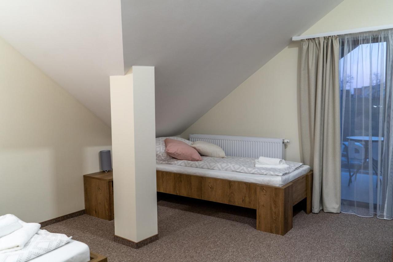 Rozsa Etterem & Panzio Bed and Breakfast Pécs Eksteriør billede